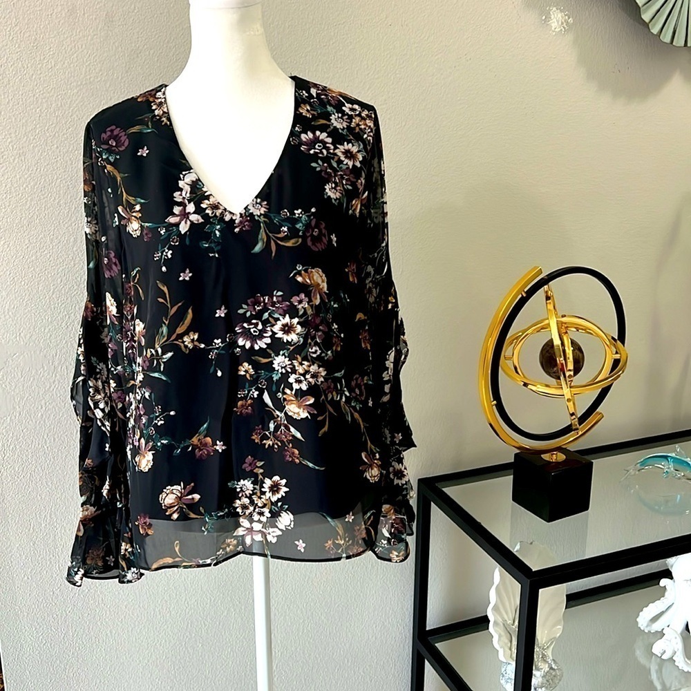 IZ Byer Stunning Floral on Black Ruffle Bell Sleeve Blouse Size M